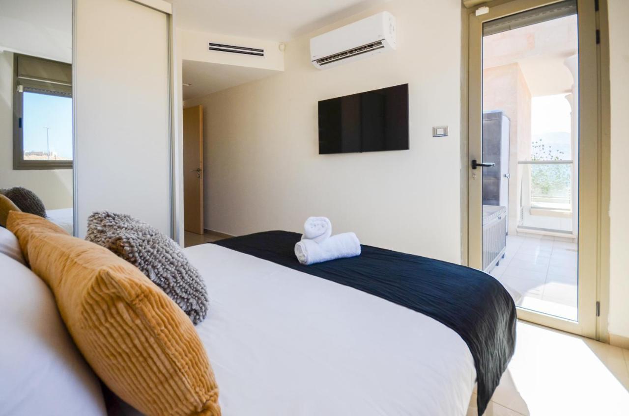 Apartmán Yalarent Eucalyptus 2Br & Balcony Apt Ejlat Exteriér fotografie