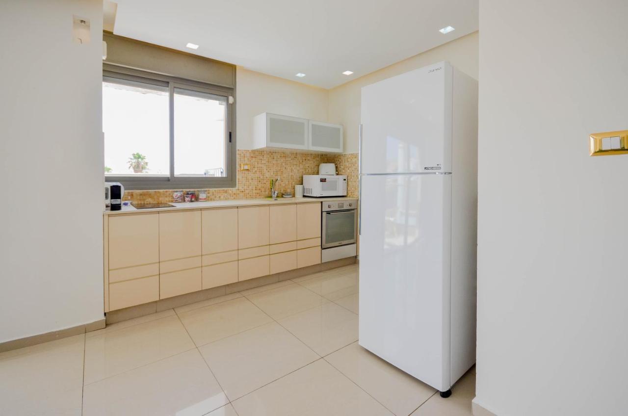 Apartmán Yalarent Eucalyptus 2Br & Balcony Apt Ejlat Exteriér fotografie