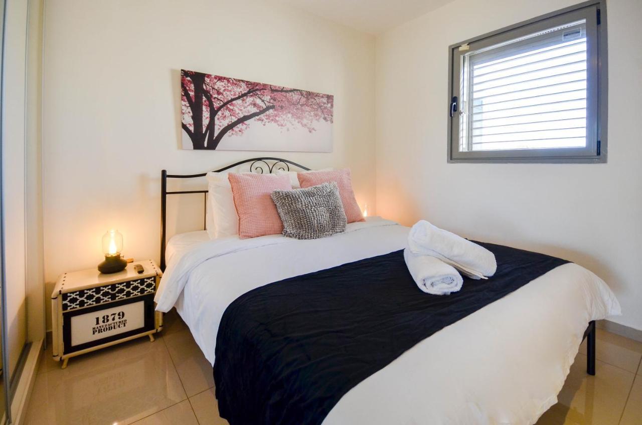 Apartmán Yalarent Eucalyptus 2Br & Balcony Apt Ejlat Exteriér fotografie